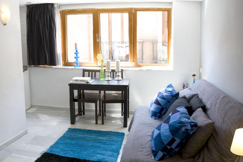 Apartamentos Por Temporada En Puerta Del Sol Мадрид Экстерьер фото