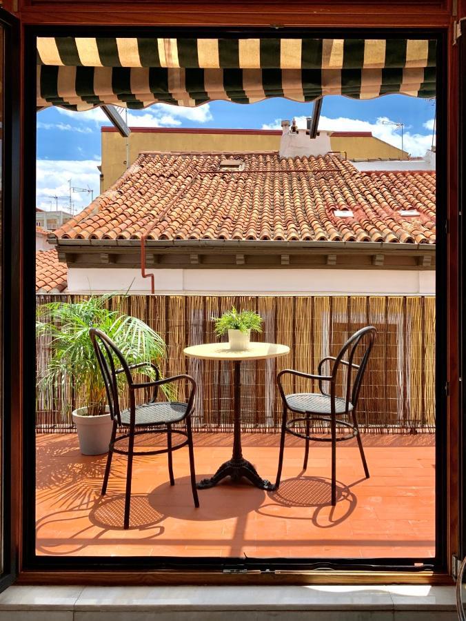 Apartamentos Por Temporada En Puerta Del Sol Мадрид Экстерьер фото