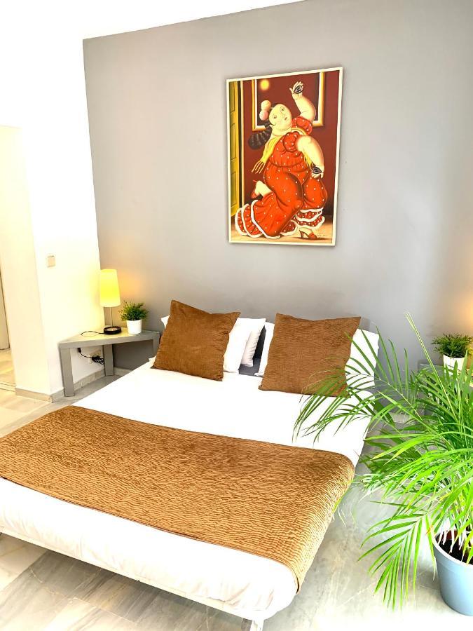 Apartamentos Por Temporada En Puerta Del Sol Мадрид Экстерьер фото