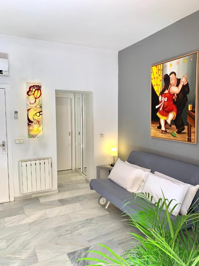 Apartamentos Por Temporada En Puerta Del Sol Мадрид Экстерьер фото