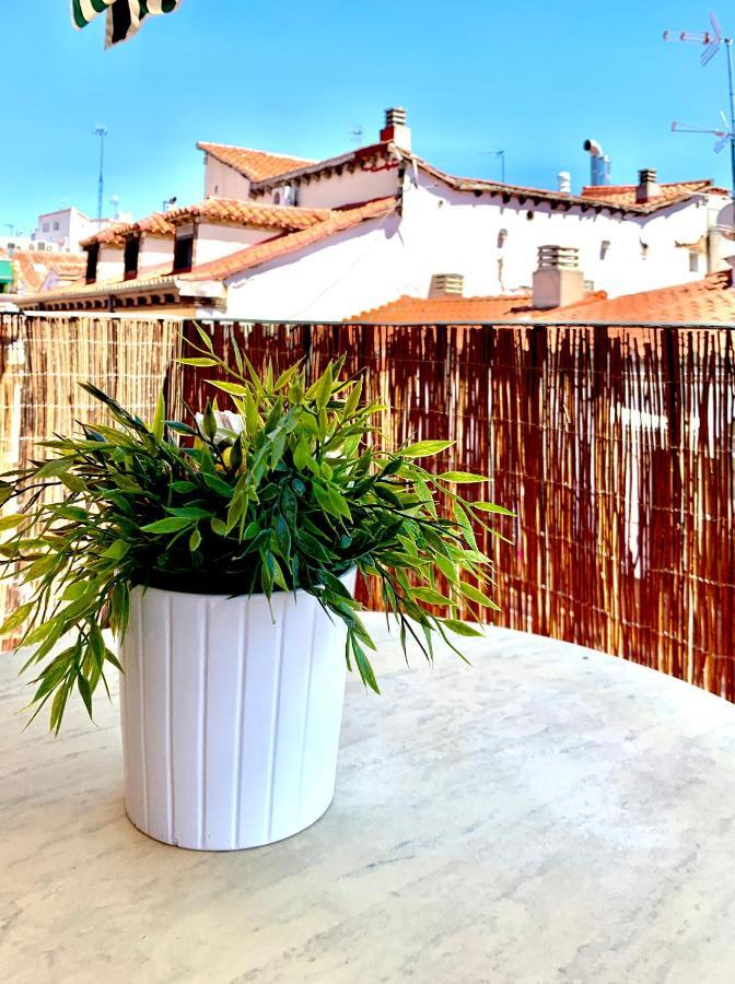 Apartamentos Por Temporada En Puerta Del Sol Мадрид Экстерьер фото