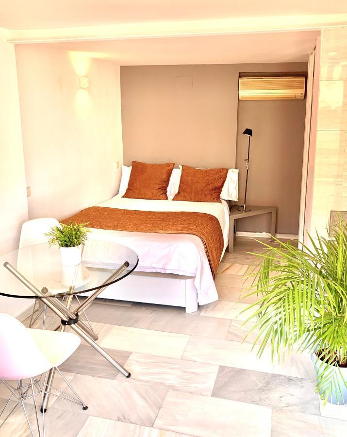Apartamentos Por Temporada En Puerta Del Sol Мадрид Экстерьер фото